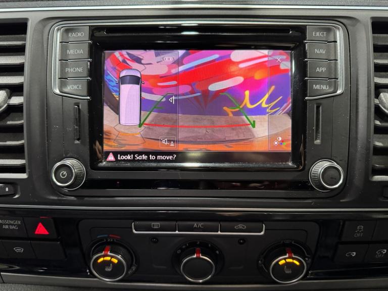 2018 Volkswagen Transporter 2.0 BiTDI BMT 204 Highline Kombi Van 4MOTION DSG Crew Van Diesel Auto...