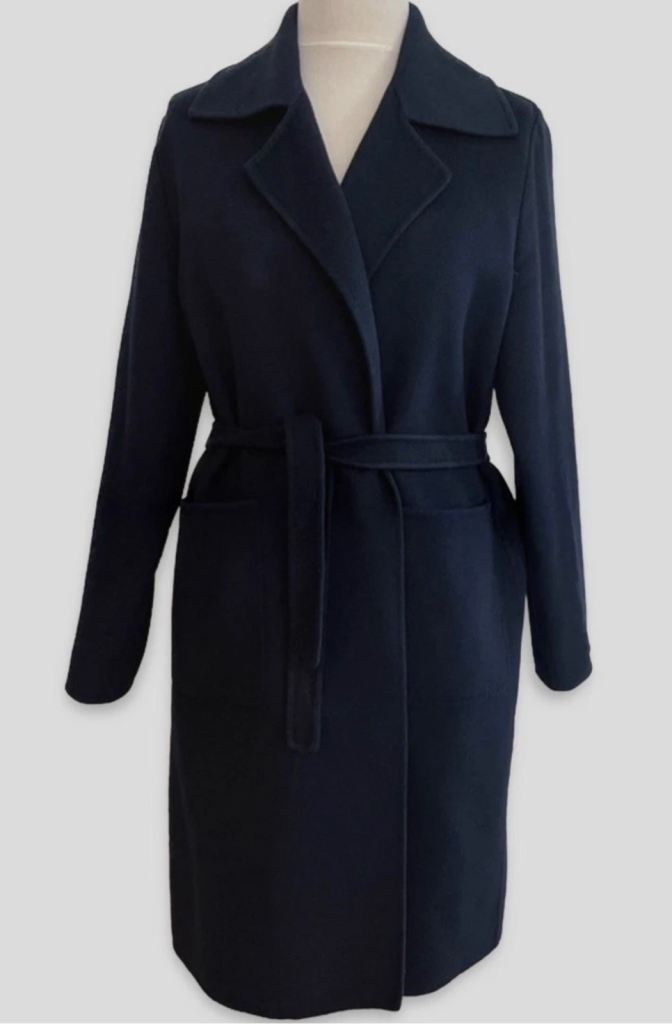 MaxMara Women's Cashmere Coat in Navy Size 12.