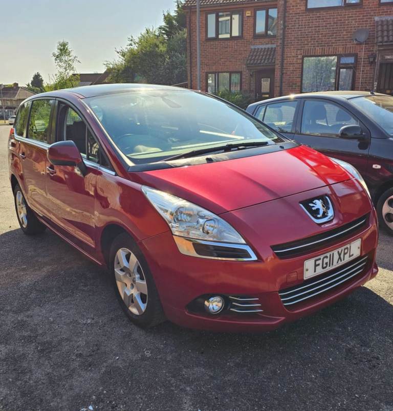 Peugeot, 5008, MPV, 2011, Manual, 1598 (cc), 5 doors