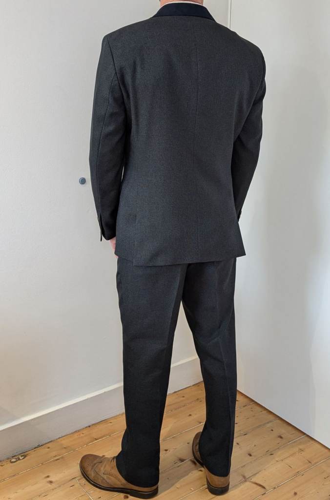 Men's suit from Next. Good as new. Jacket 38S trousers 32R