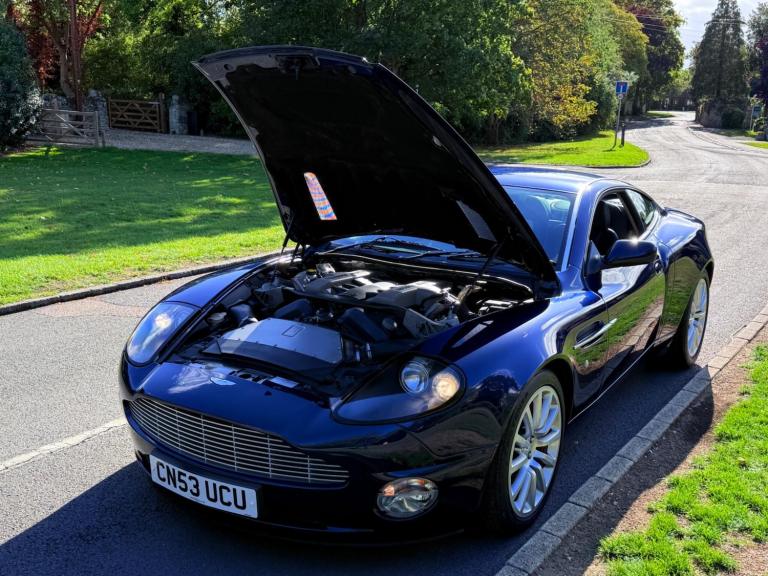 2004 Aston Martin Vanquish 5.9 Coupe 2dr Petrol Manual (396 g/km, 460 bhp) COUPE Petrol Manual