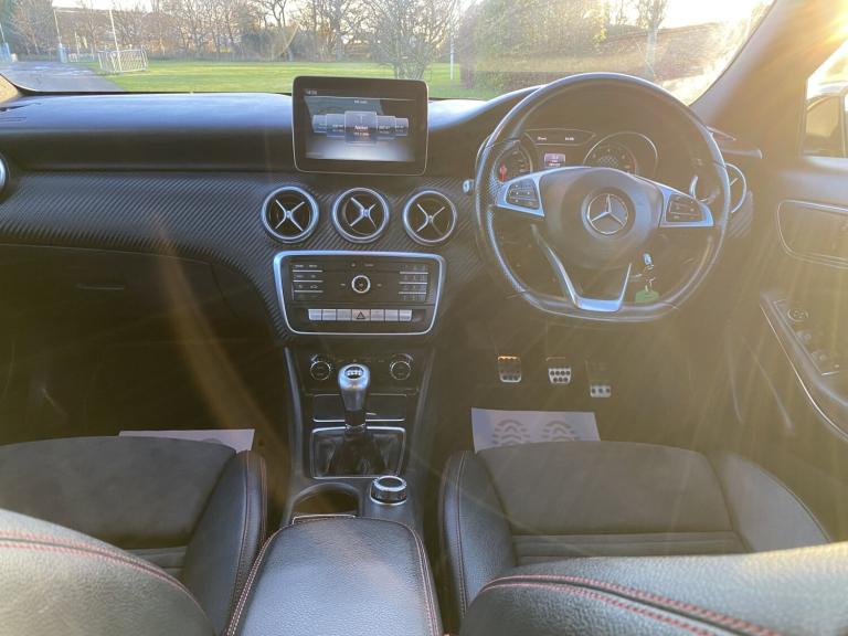 MERCEDES-BENZ A CLASS 1.5 A180d AMG Line 2017