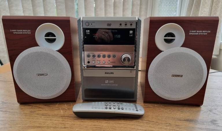 Philips MCD510/22 DVD Micro Theater with manuals (no tape)