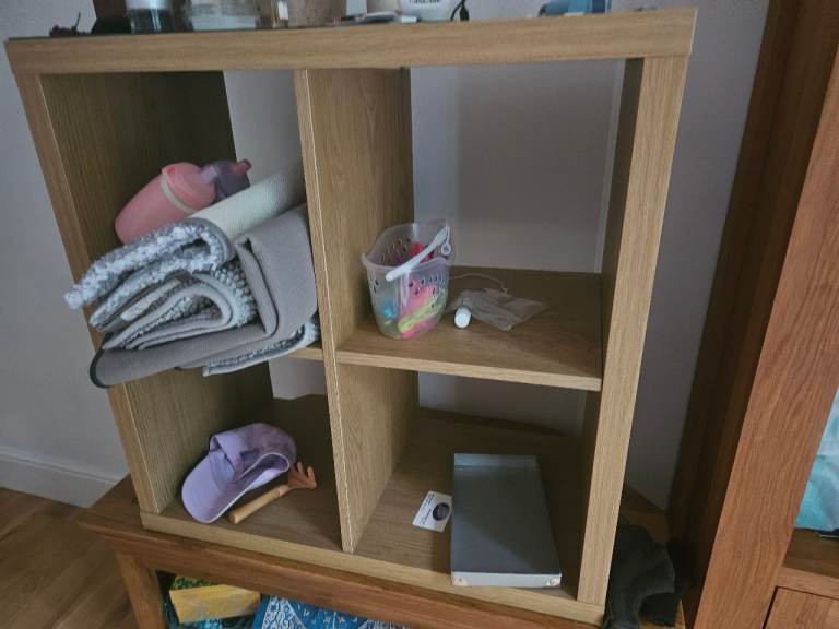 Square 4 ikea bookshelf