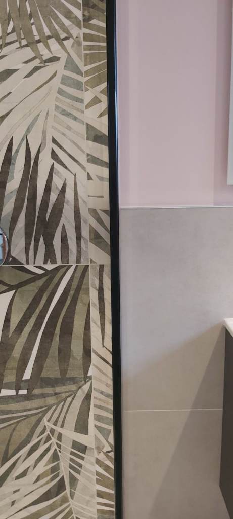 Ceramic Tiles + 2 Feature Tiles
