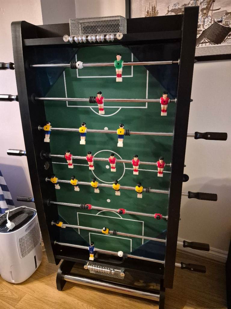 Folding table football (foosball)