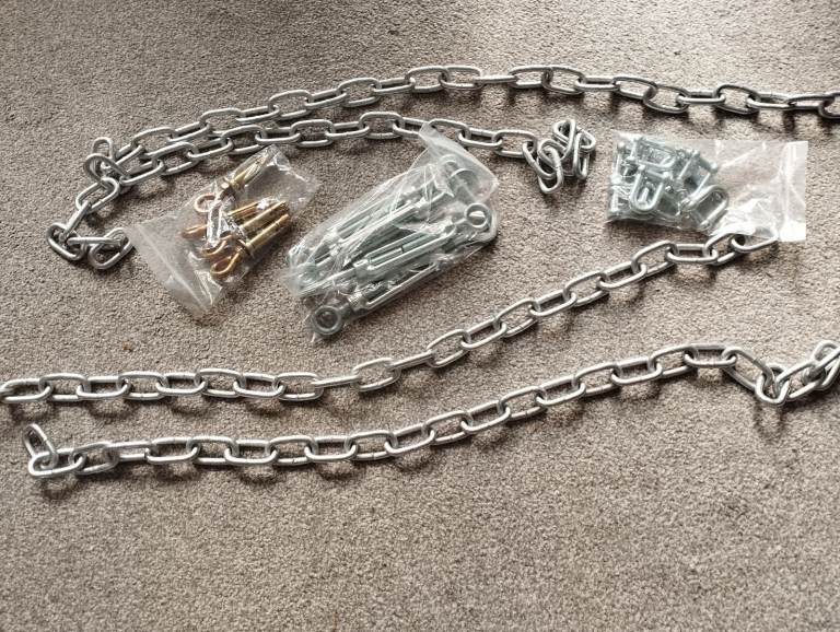 New set of anchor chains for static caravan 