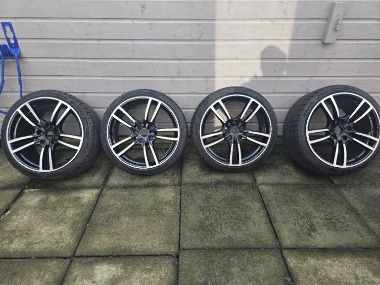 20 inch Porsche alloys and khumo tyers