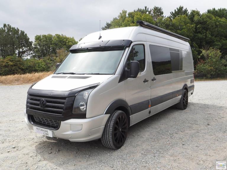Volkswagen Crafter, 2 Belt, 2 Berth, Fixed Bed, Offgrid Build, Low Miles