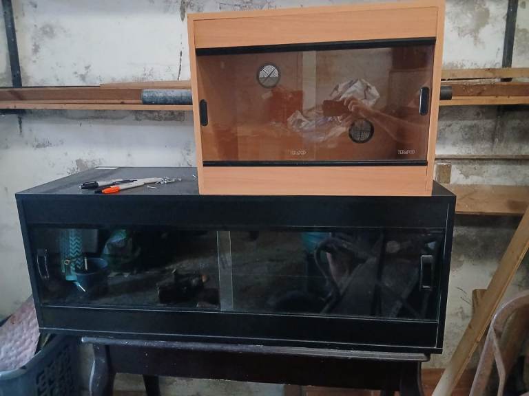 Pet cage/tank 