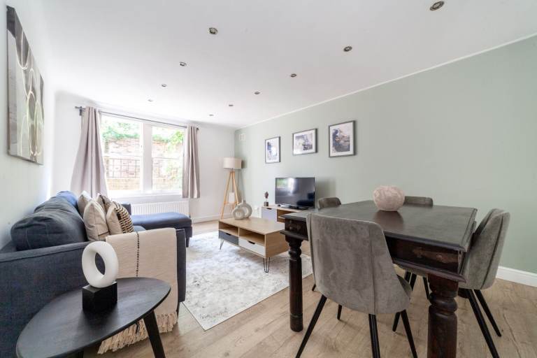 🏡 MODERN 2-BED W/ LARGE GARDEN | LONG-TERM | COMPANY LETS WELCOME – CLAPHAM SW4