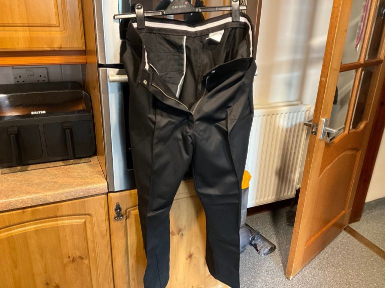 BRAND NEW SOVERIGN, working ?, trousers size 34/36 waist. BARGAIN price thanks 🙏 