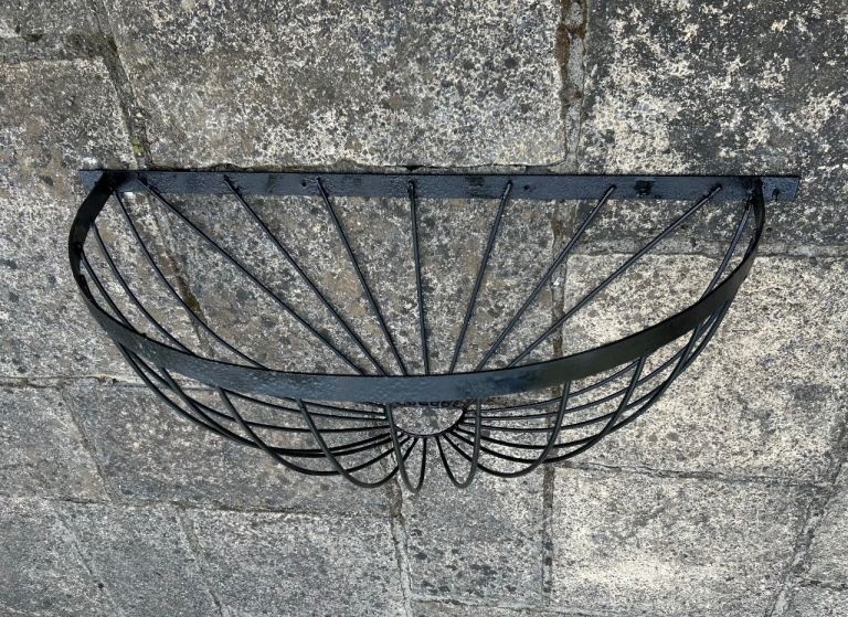1 Vintage Large Wall Metal Planter H18in/46cm W39in/99cm D19in/48cm Good condition  J327