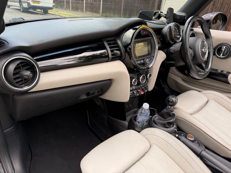 Mini Cooper chilli pack, new shape, £20 Tax, 2016, Manual, 1496 (cc), 2 doors