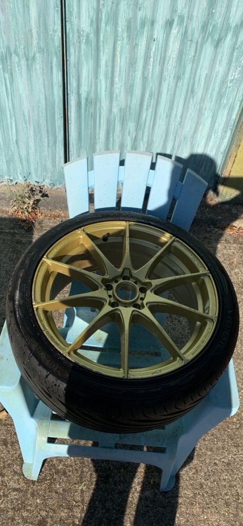 Gold alloy wheel 