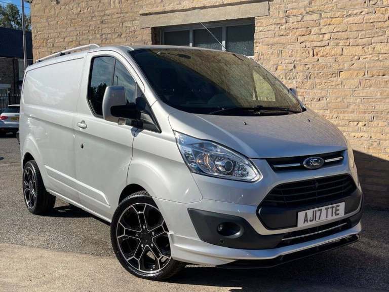 2017 Ford Transit Custom 2.0 TDCi 130ps Low Roof Limited Van PANEL VAN Diesel Manual