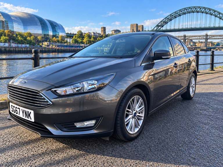 2017 Ford Focus 1.0 EcoBoost 125 Zetec Edition 5dr HATCHBACK Petrol Manual
