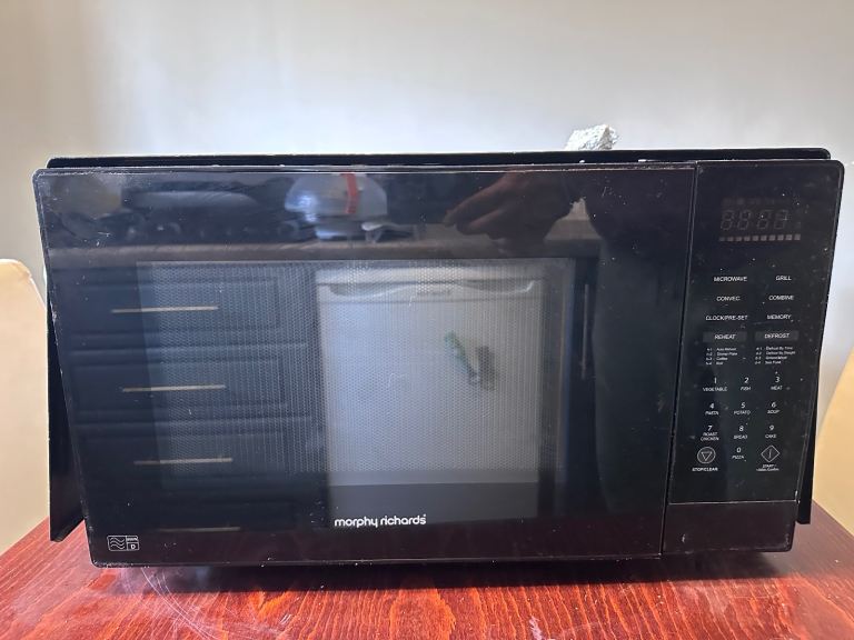 Morphy Richard’s Microwave 