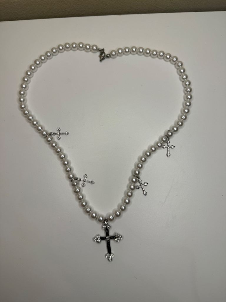 Pearl Necklace with Silver Cross Charms – Gothic / Streetwear Style