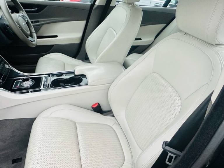 2016 65 JAGUAR XE 2.0D PORTFOLIO SALOON 4DR DIESEL AUTO EURO 6 (S/S) (180 PS) DI