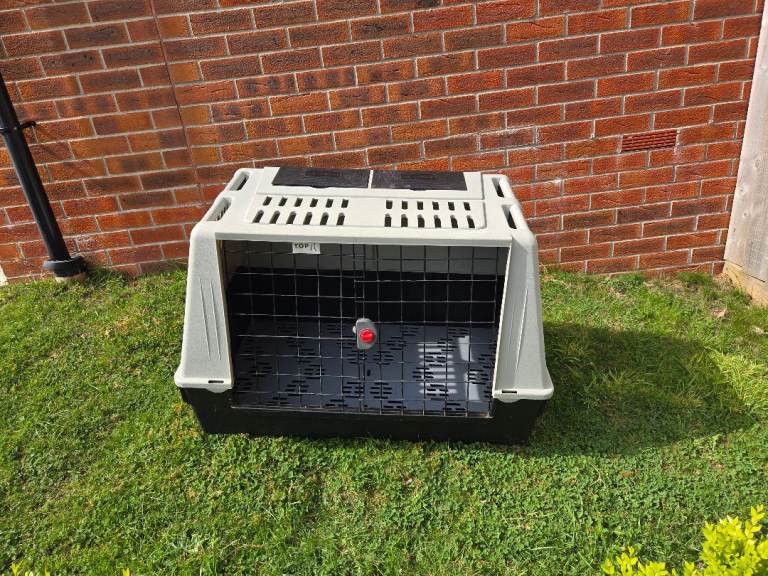 Ferplast Dog Crate