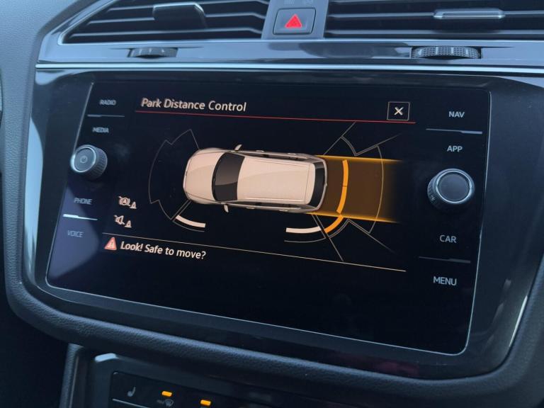 2021 Volkswagen Tiguan 1.5 TSI R-Line SUV 5dr Petrol DSG Euro 6 (s/s) (150 ps) SUV Petrol Automatic