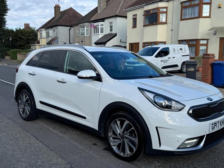 2017 Kia Niro 1.6h GDi 3 DCT Euro 6 (s/s) 5dr ESTATE Petrol/Electric Hybrid Automatic
