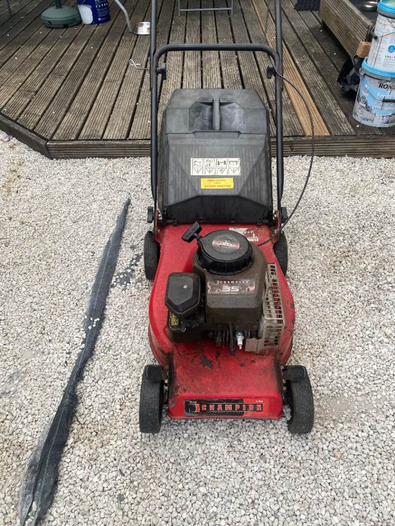 petrol lawn mower champion 35