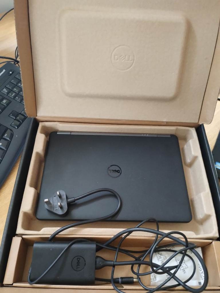 Windows 11 Dell laptop. Backlit keys.  8GB RAM, i5, 128GB SSD, HDMI, WebCam. Local delivery. 