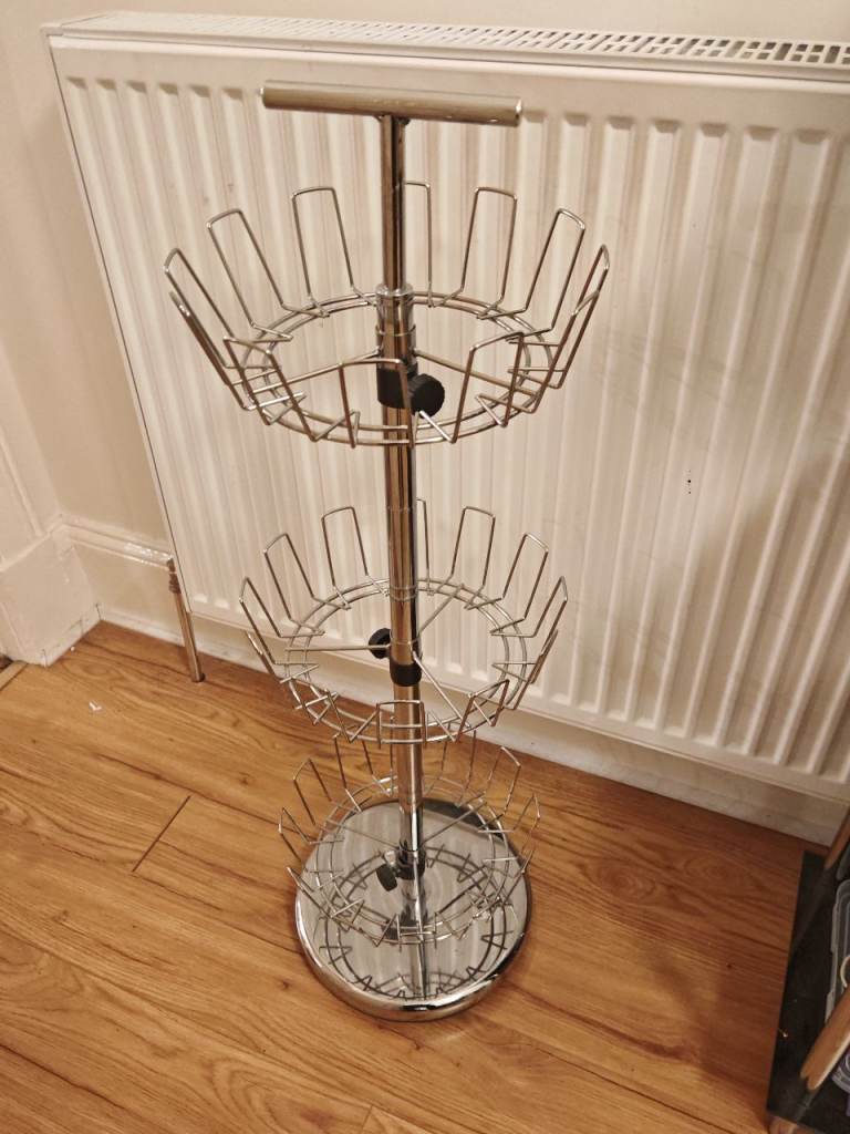 (pending collection) Free metal shoe stand fits 18 pairs of shoes