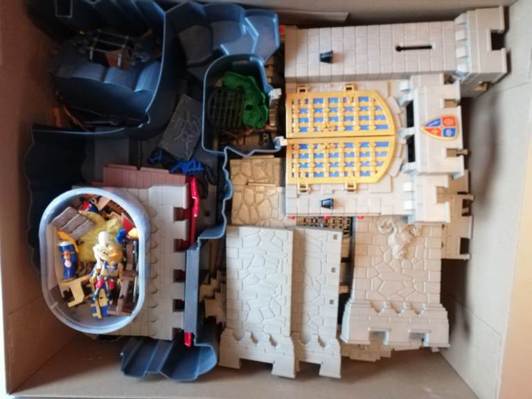 Playmobil Castle & 2 knight sets 