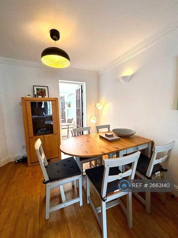 3 bedroom house in Brunswick Mews, Hove, BN3 (3 bed) (#2663140)