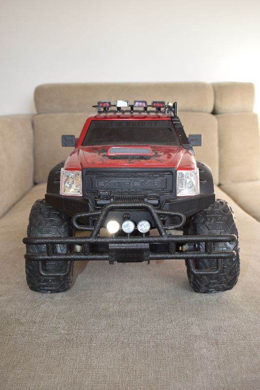 New Bright RC Brutus Truck - 1:8 - Radio Controlled