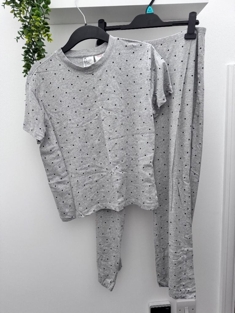 Women’s H&M Grey and Black Spotty Pyjamas Medium 