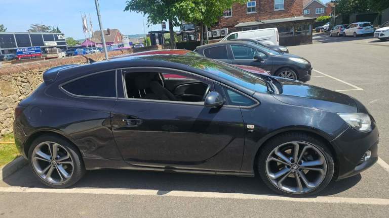 Vauxhall, ASTRA GTC, Hatchback, 2014, Manual, 1364 (cc), 3 doors