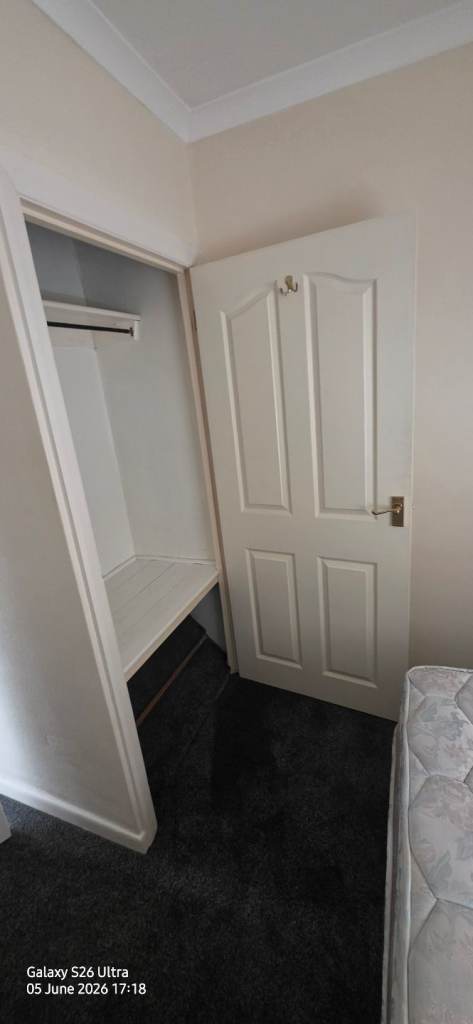Double & Single bed to rent.