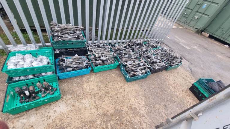 Toyota Prius2004 -2022, Priu Plus 2011-2022 Front wiper motors 