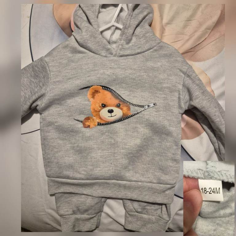 Childrens clothes sizes 12-18, 18-24, 2-3