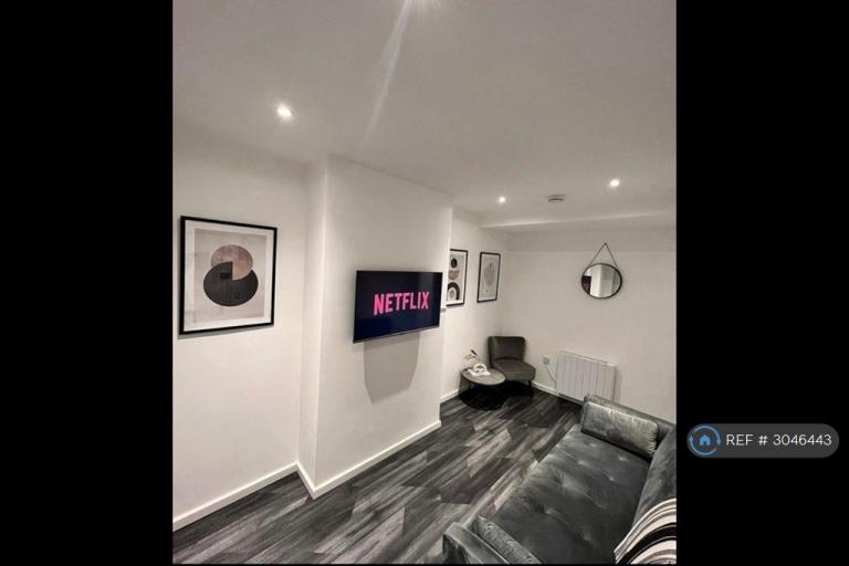 1 bedroom flat in King Edward Road, Rugby, CV21 (1 bed) (#3046443)