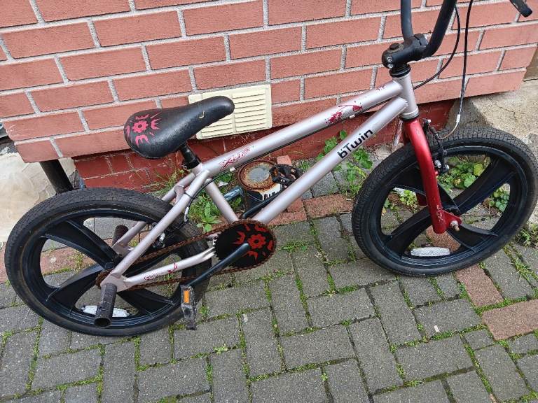 BT WIN BMX BIKE