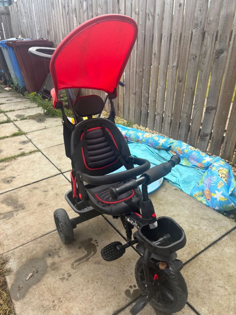 Boys trike 