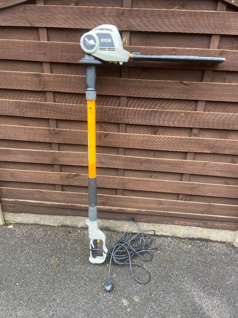 Ryobi Electric Pole Hedge Trimmer – Good Condition