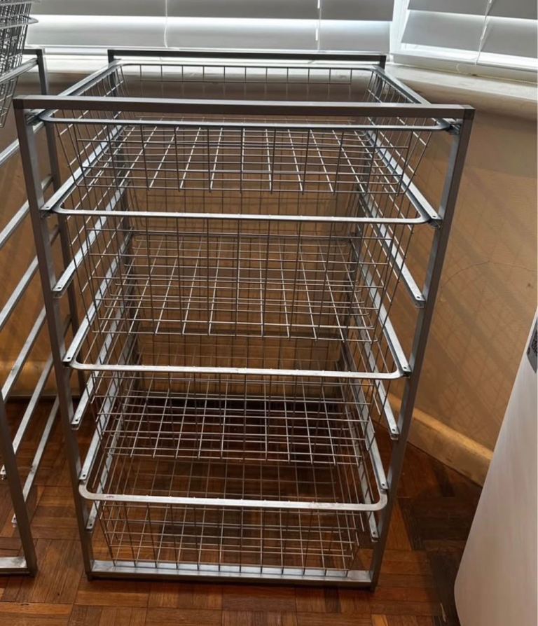 Metal Wire Storage Unit with 4 Sliding Baskets