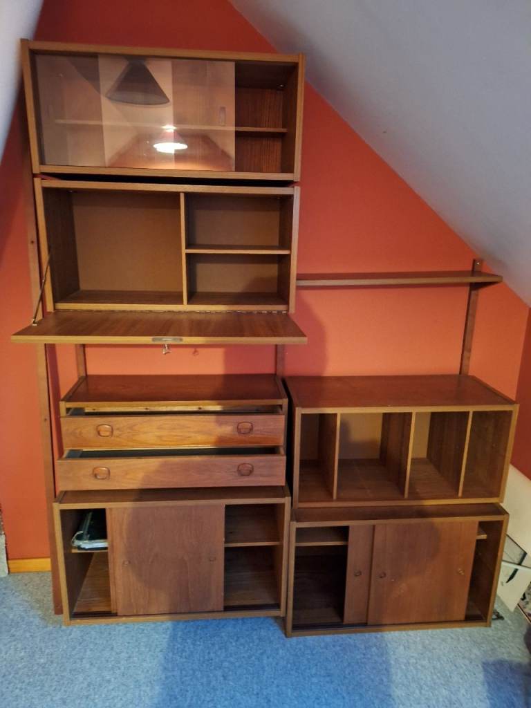 Wall mountain cabinets