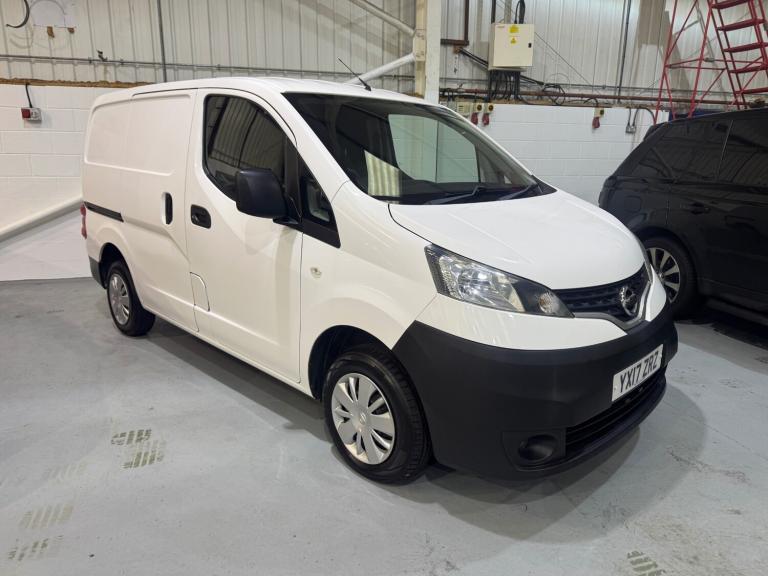 Nissan NV200 1.5 DCI 110 Acenta VAN WOW JUST 32,000 MILES FSH NO VAT SUPERB!