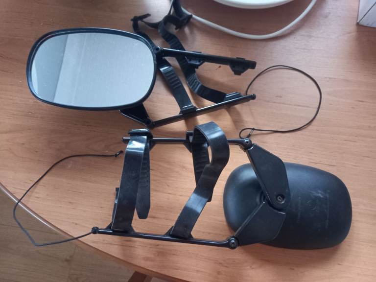 A pair of scissor towing mirrors 