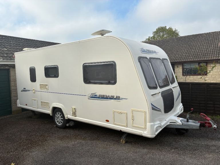 Bailey Pegasus 462, 2 Berth 2010 with Extras
