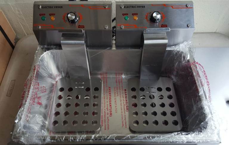 10L Oil Commercial Electric Deep Fat Fryer with Twin Baskets Single Tank Stainless Steel 