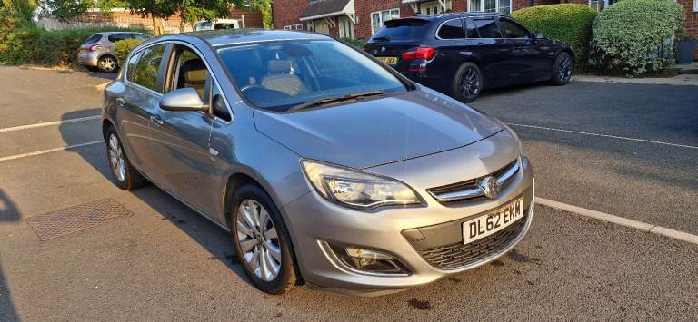 Vauxhall, ASTRA, Hatchback, 2013, Other, 1956 (cc), 5 doors