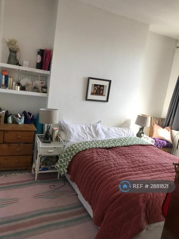3 bedroom flat in Pember Road, London, NW10 (3 bed) (#2881821)
